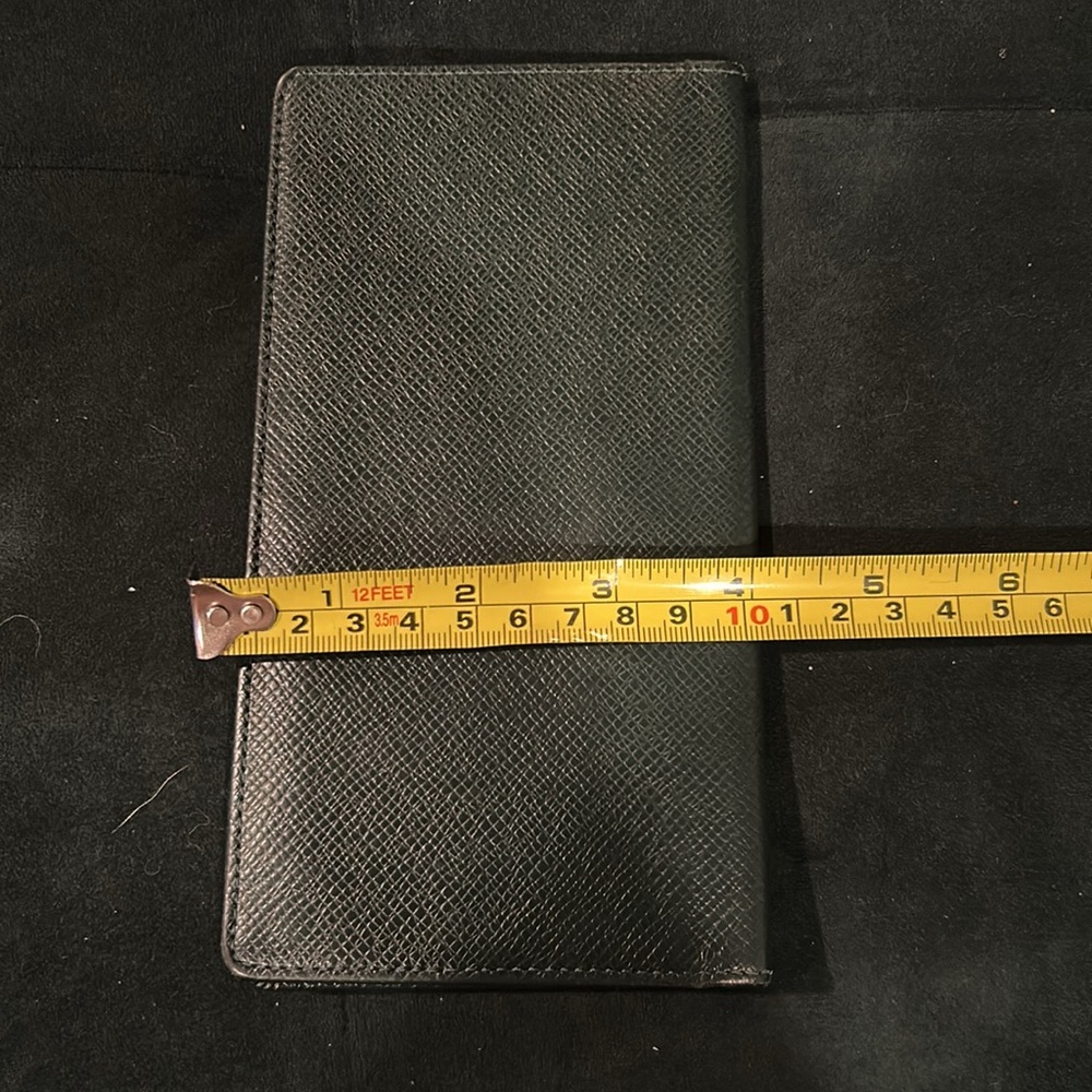 Louis Vuitton Green Leather Wallet - Picture 6 of 8